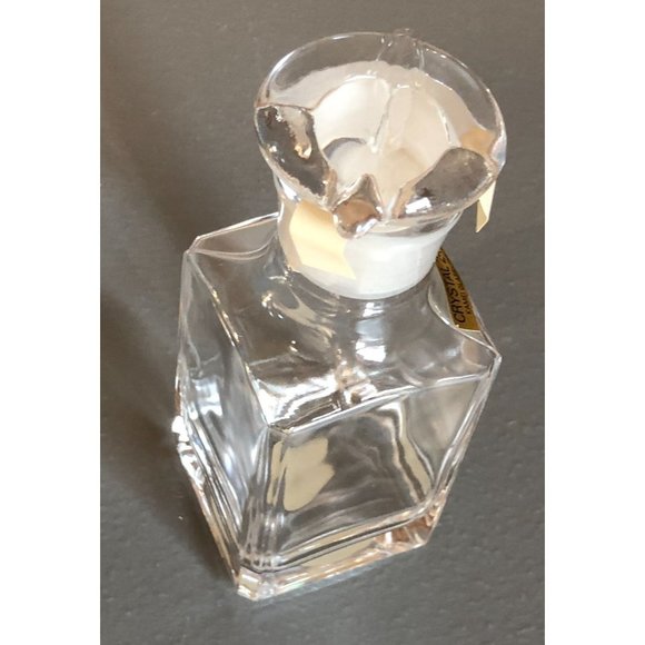 Williams Sonoma Grande Cuisine 24% Lead Crystal Kame Glass Bottle w Lid EUC - Picture 15 of 16